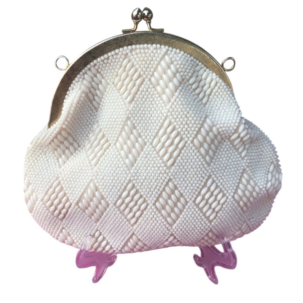 VinTage white micro bead bag vg